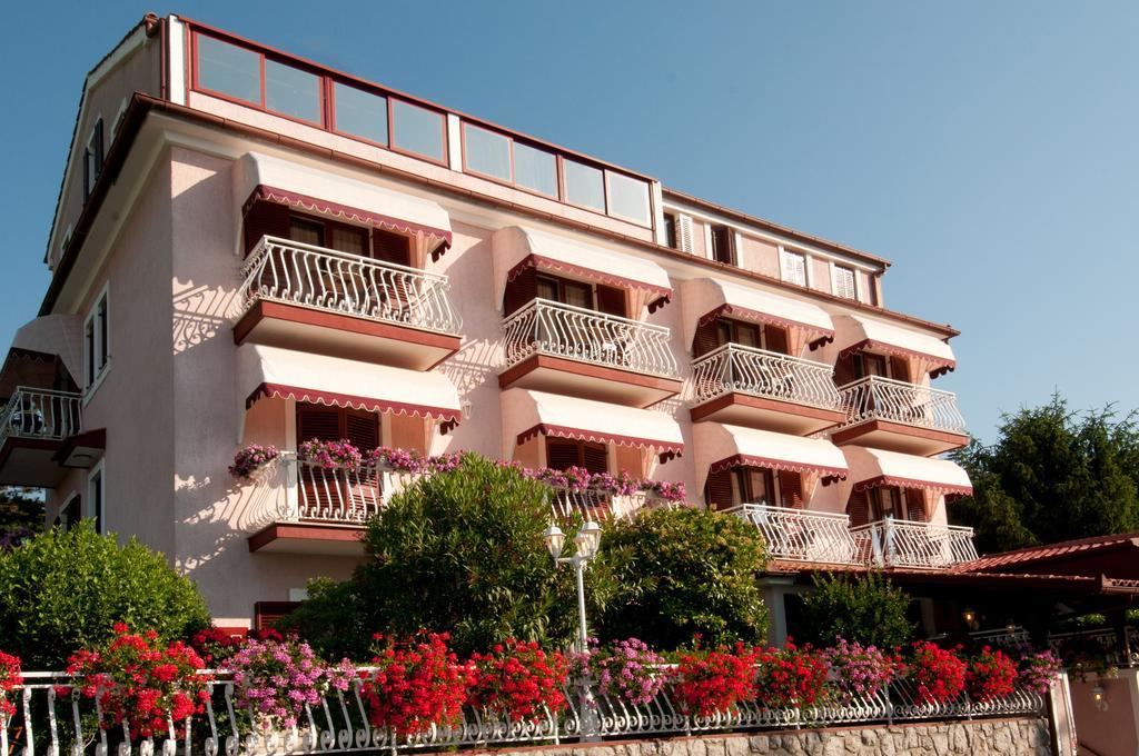 Bed & Breakfast Villa Klara Ичичи Экстерьер фото