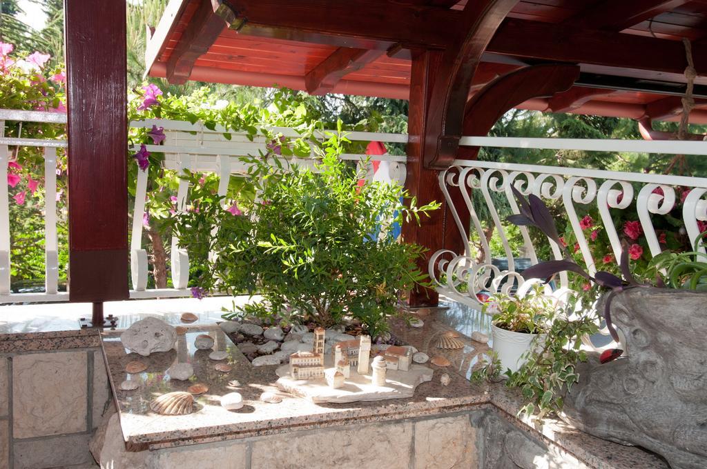 Bed & Breakfast Villa Klara Ичичи Экстерьер фото