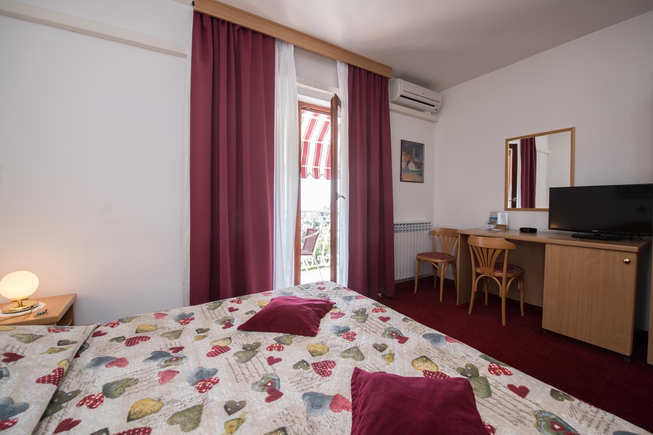 Bed & Breakfast Villa Klara Ичичи Экстерьер фото